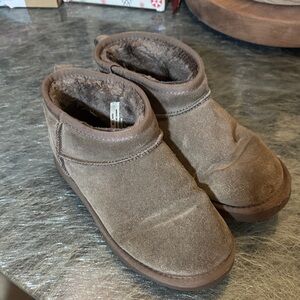 Uggs size 7